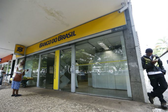 Banco do Brasil vai fechar agências e lançar plano de incentivo à aposentadoria