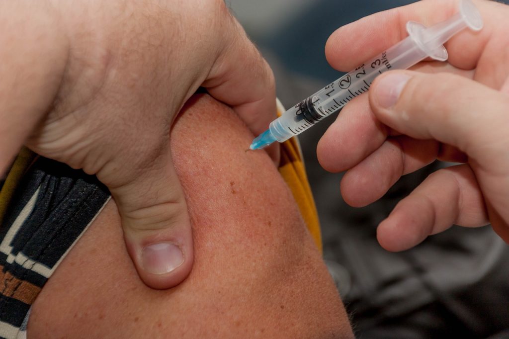 A dose fracionada da vacina contra febre amarela em Barueri começou a ser distribuída nesta terça-feira