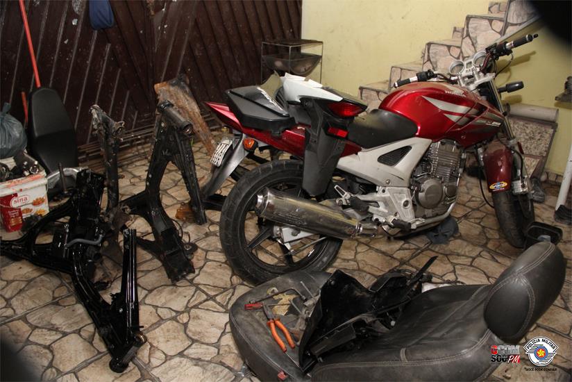 Desmanche de motos é encontrado em Barueri