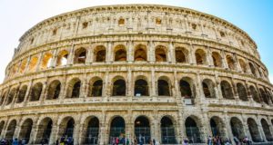 Além do acesso a uma vasta cultura, aulas de italiano são um diferencial em qualquer currículo. Foto: Coliseu, Roma/Imagens Pixabay