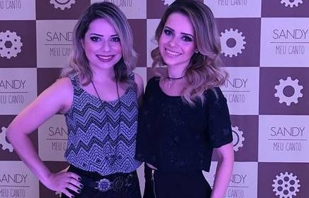 Sandy Cover