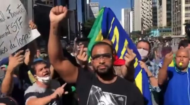 Enfrentei nazistas disfarçados de manifestantes, diz osasquense que esteve na Av. Paulista em defesa da democracia