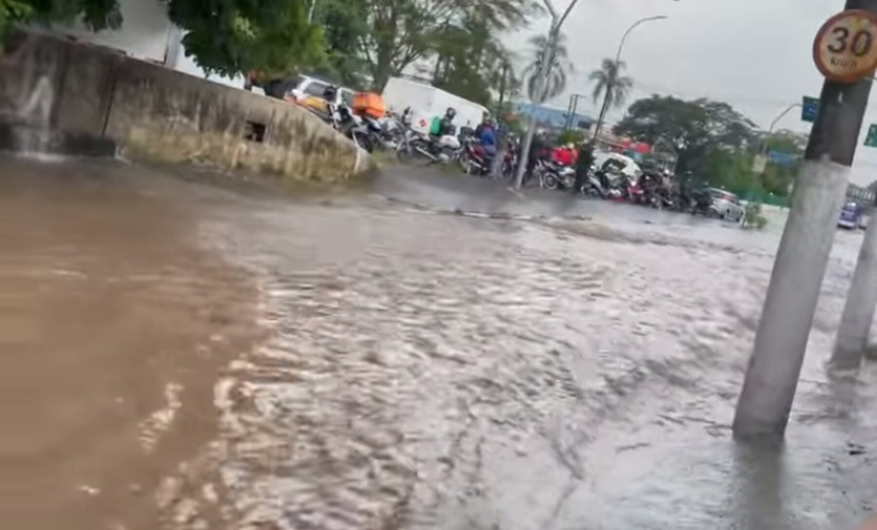 chuva alagamentos em Osasco