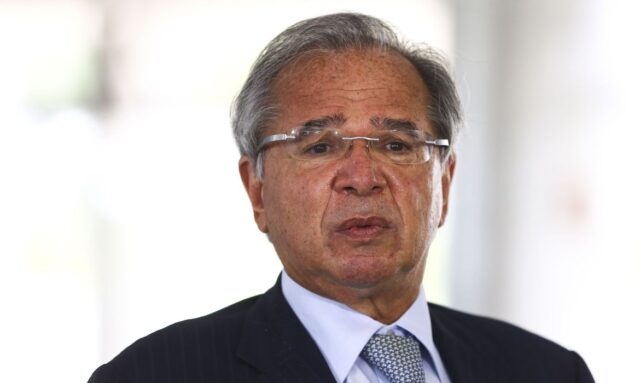 paulo guedes auxilio emergencial