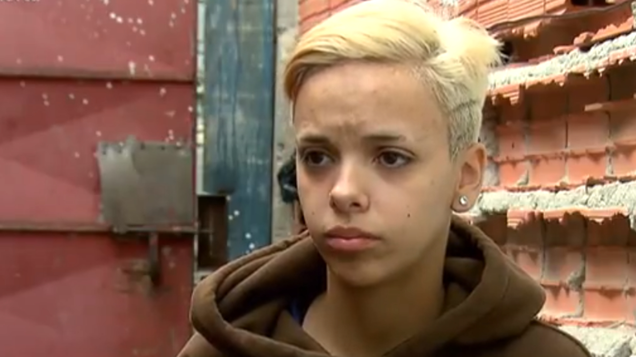 criança narguilé santana de parnaíba