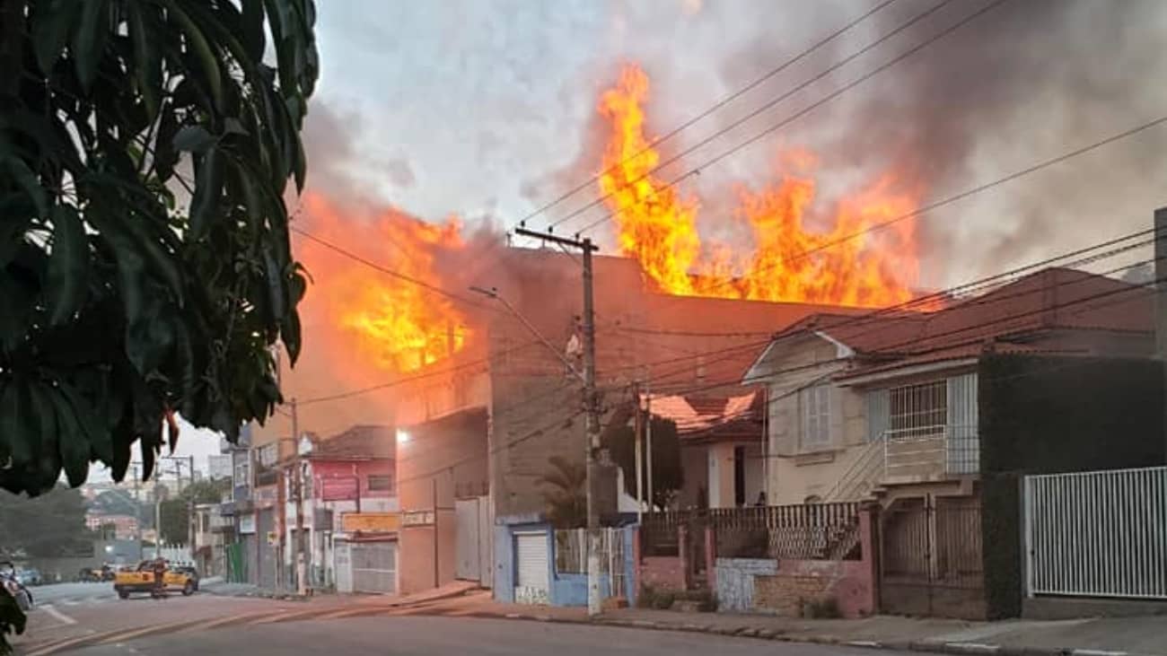 incêndio sobrado em carapicuíba (1)