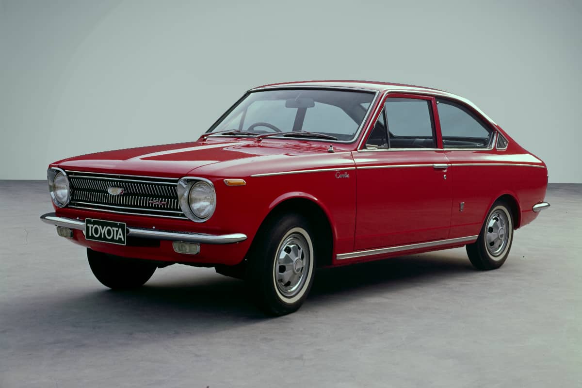 Corolla 1ª Geração 1966 - 1970