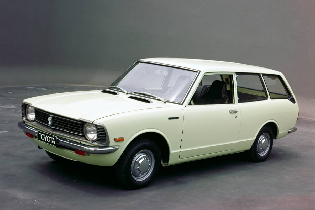 Corolla 2ª Geração 1970 - 1974