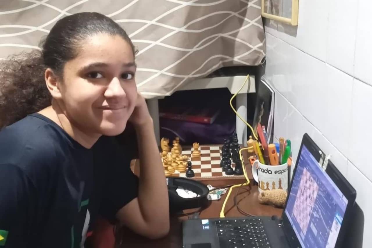 Osasquense conquista título de mestre nacional feminino de xadrez -  Prefeitura de Osasco