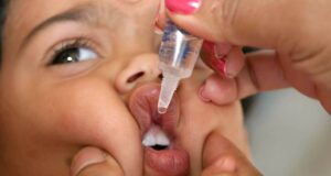 vacinação poliomielite