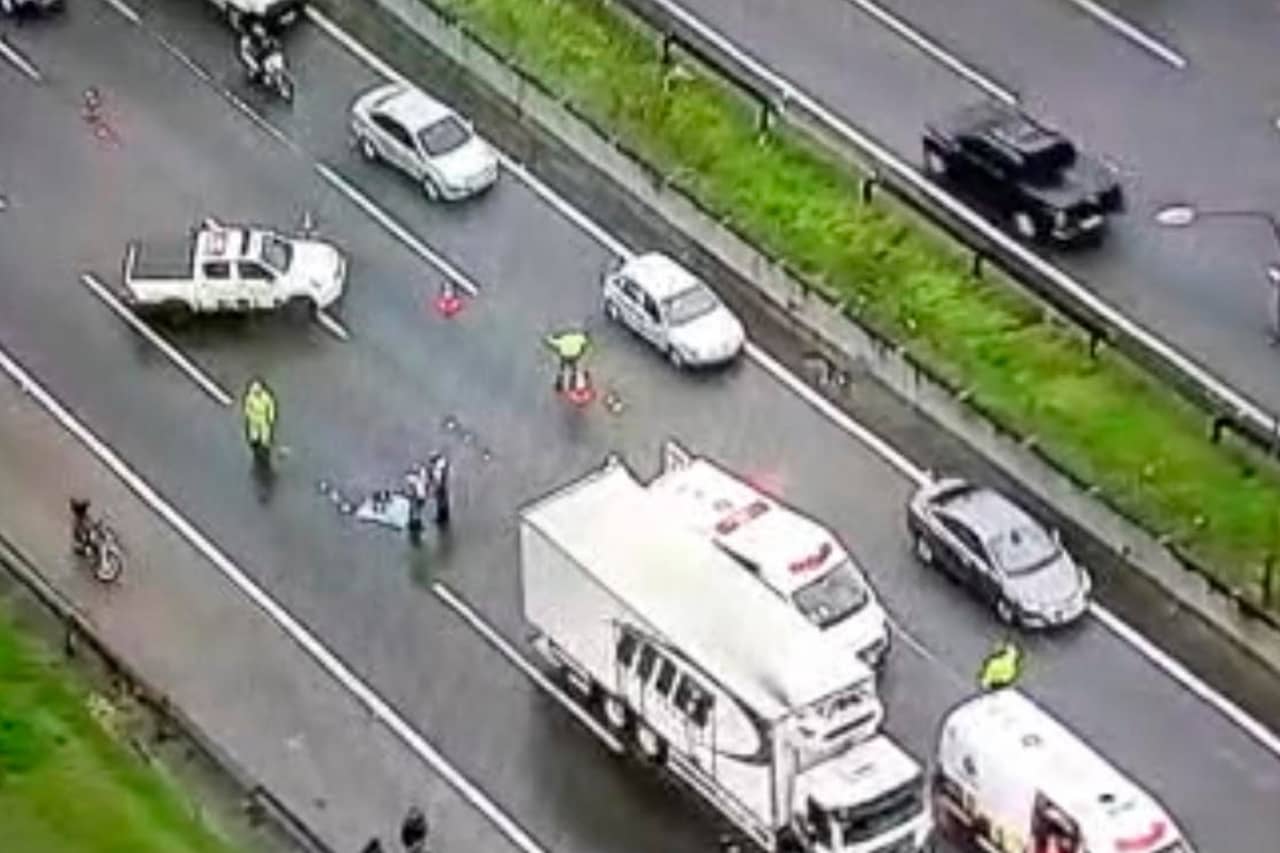 Enfermeira morre em grave acidente de moto com ônibus em Barueri