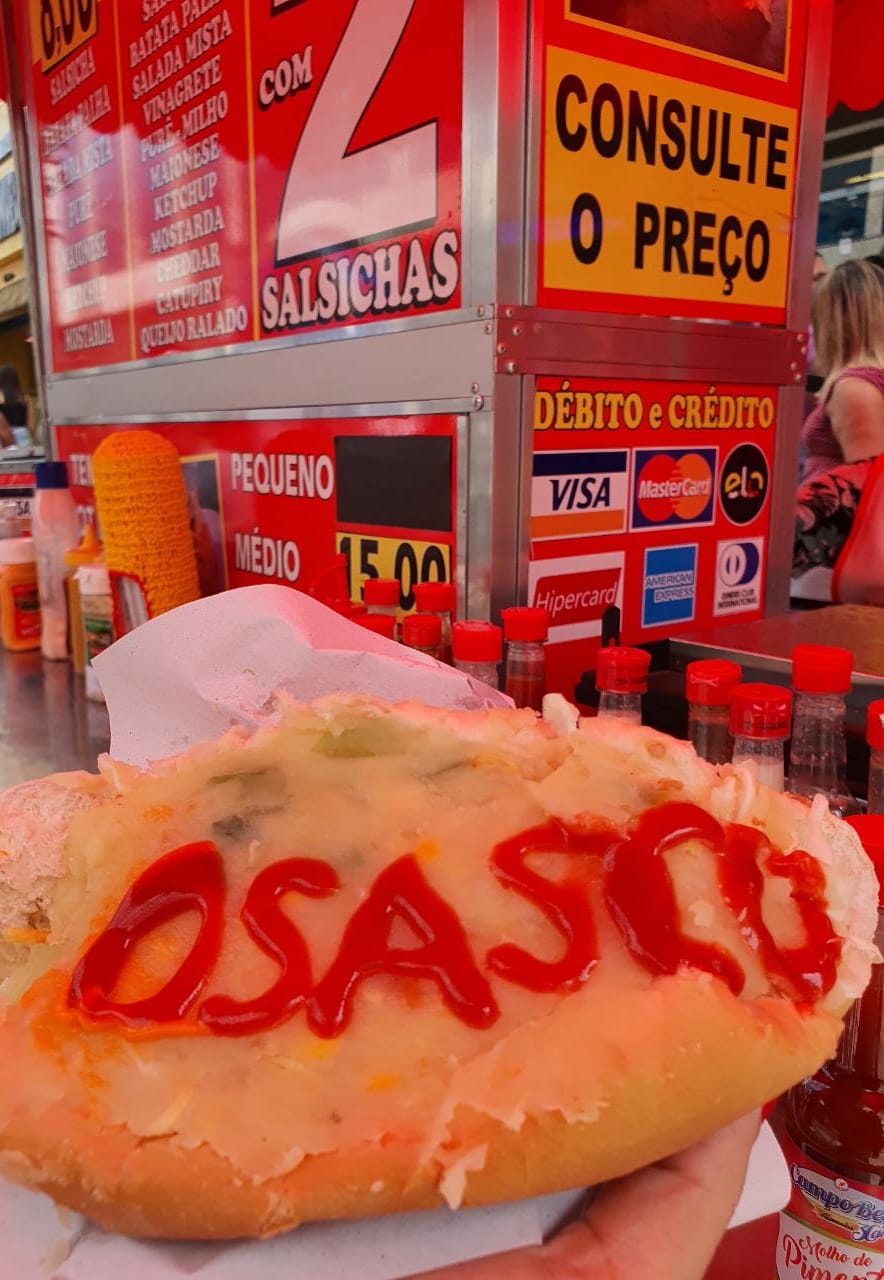 E hoje teve cachorro-quente de 61 metros no Calçadão de Osasco