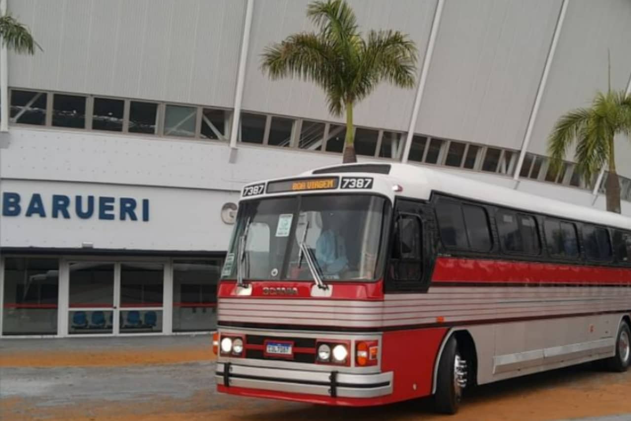 barueri exposicao de onibus antigos e modernos