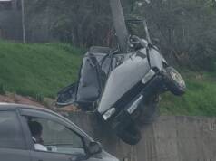 acidente carro raposo tavares cotia