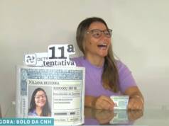 mulher tira cnh após 10 tentativas (1)