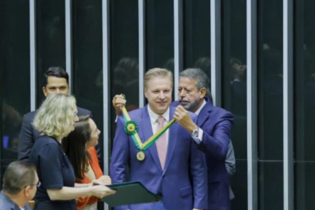 Igor Soares medalha de mérito